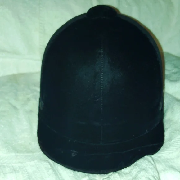 Wembley Elegant Black Velvet Equestrian Helmet Size 6 3/4